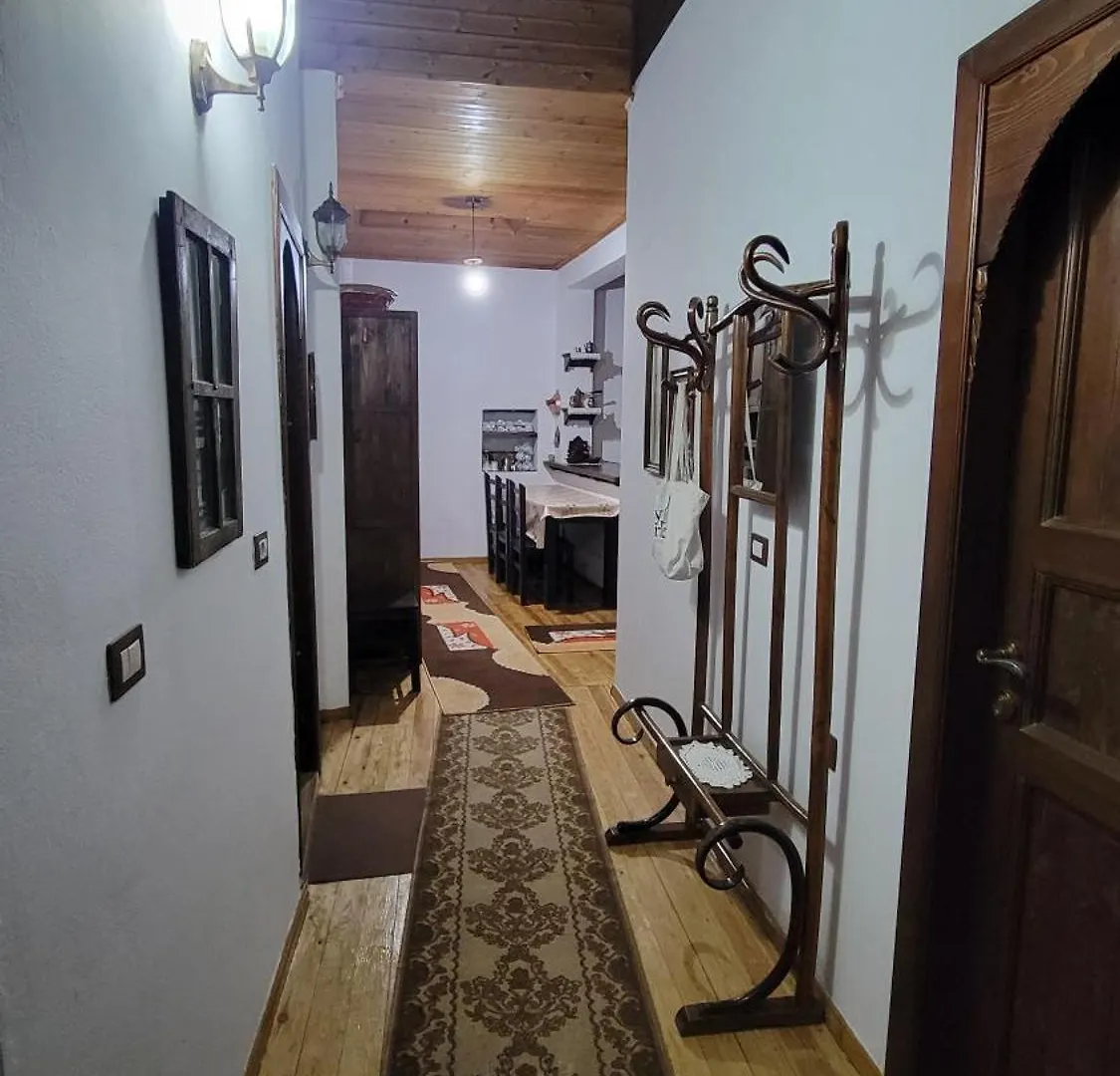 Guest House Mangalem Ostello