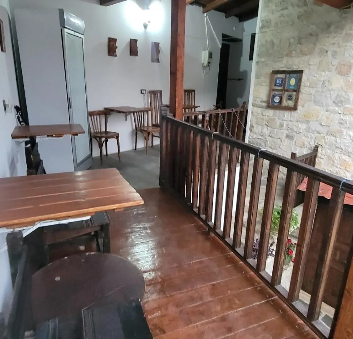 Guest House Mangalem Berat 0*,
