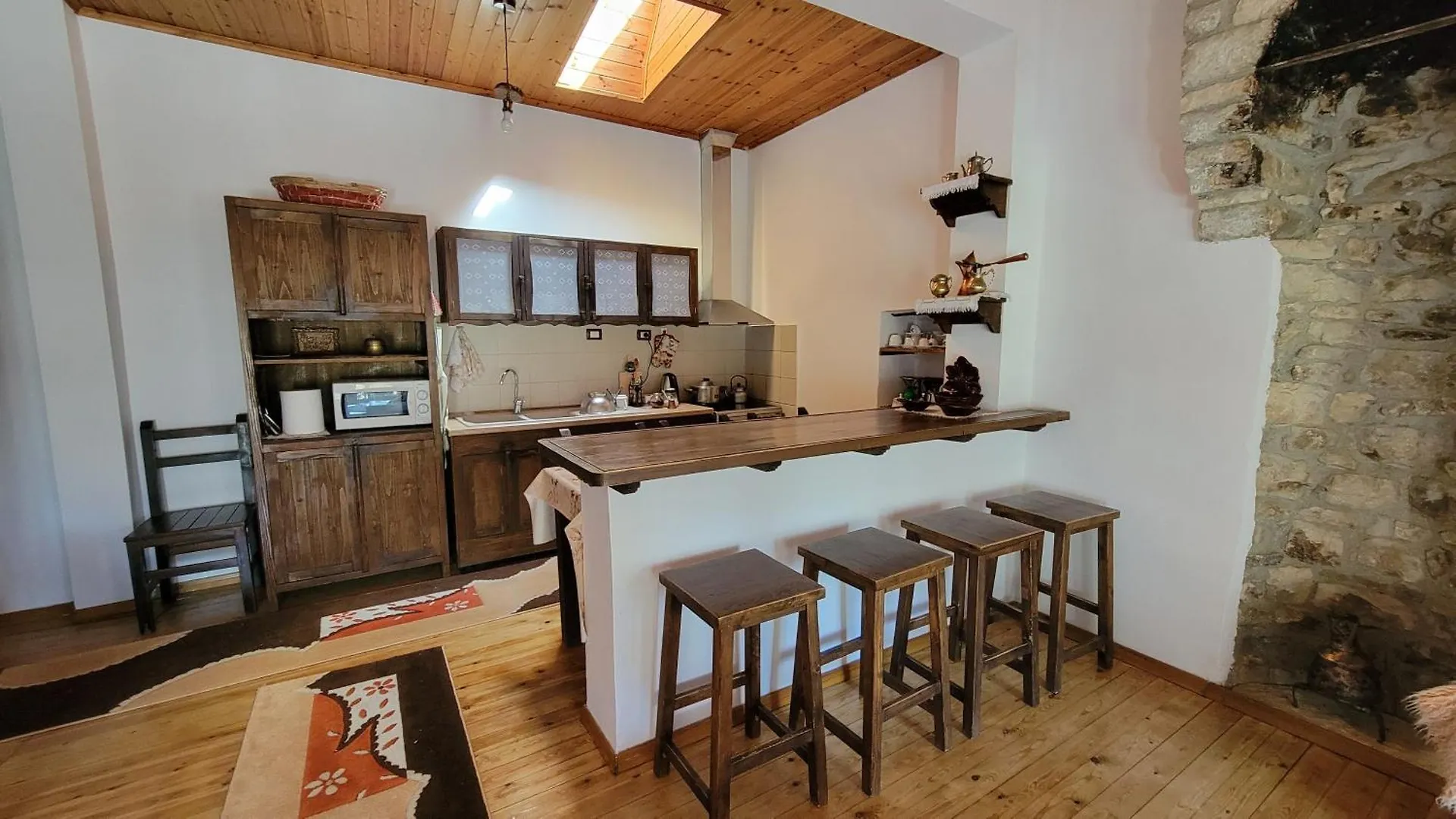 Guest House Mangalem Berat 0*,  Albania