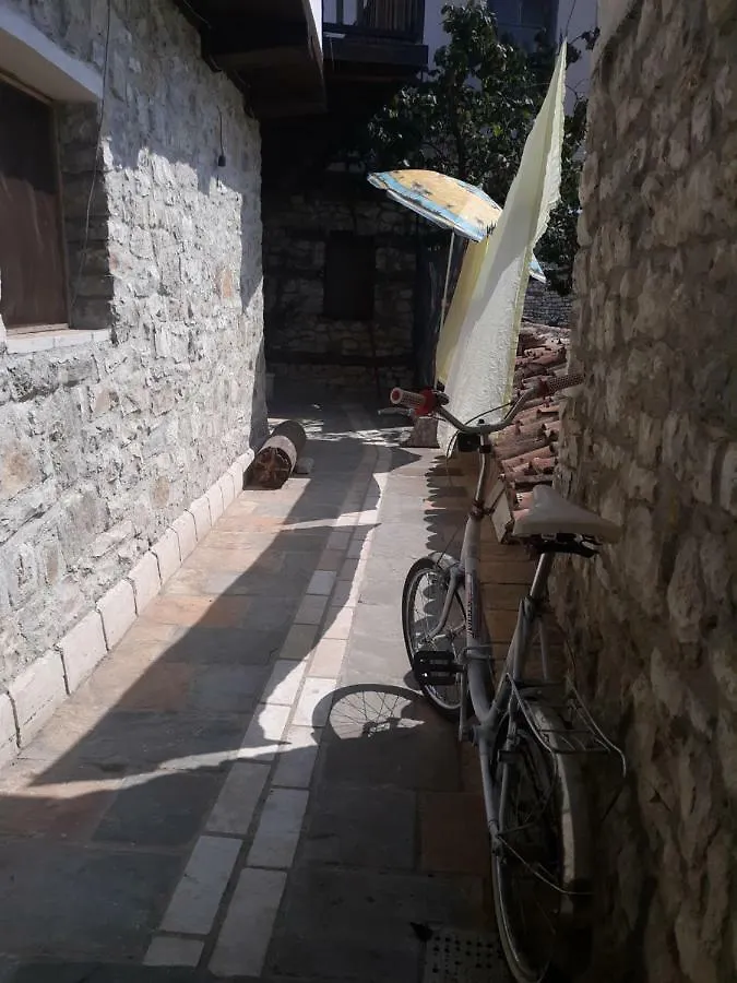旅馆 培拉特 曼格莱姆旅馆旅舍